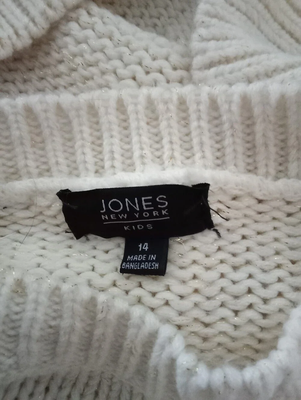 Jones New York Kids Cream Crewneck Sweater with Heart Detail Girls Size 14